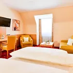 Restaurant Sonne 3* غينغنباخ