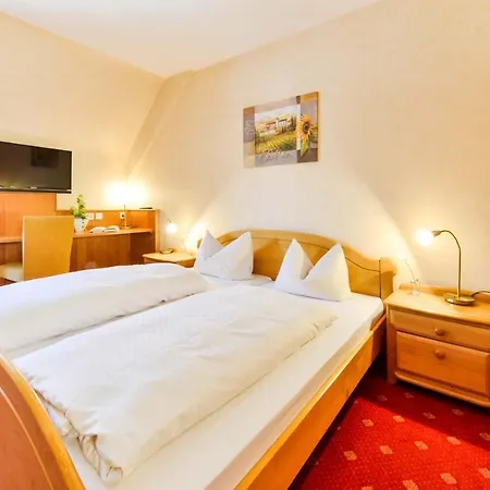 מלון Restaurant Sonne גנגנבאך