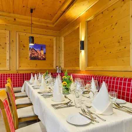 מלון Restaurant Sonne גנגנבאך