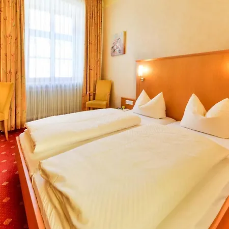 Restaurant Sonne מלון 3*